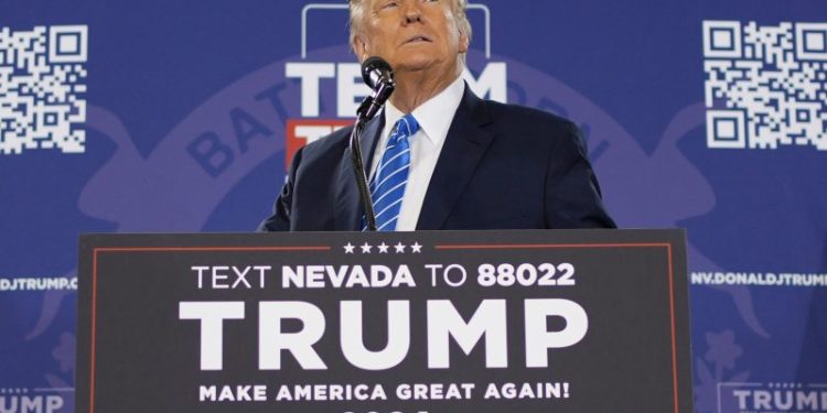 Trump poised for victory in Nevada’s GOP caucuses
