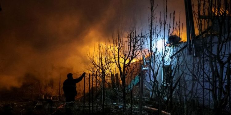 Don’t let Putin ‘play games’ over Ukraine ceasefire, says UK’s Starmer before key summit