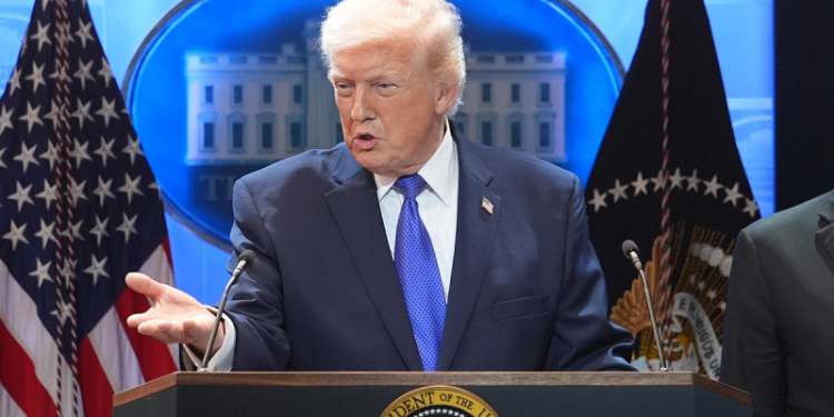 DHS shutdown drags into week two as Iran threat, SOTU clash complicate Hill talks