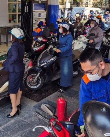 Vietnam urges work from home amid fuel supply, price crunch in Mideast